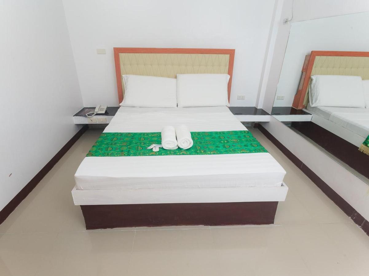Jared Suites Upper Digos Ngoại thất bức ảnh