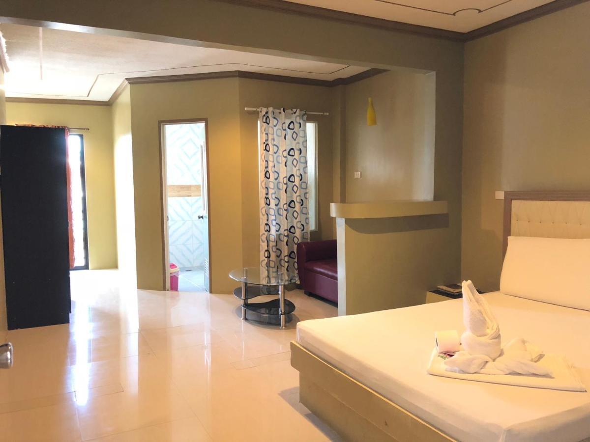 Jared Suites Upper Digos Ngoại thất bức ảnh